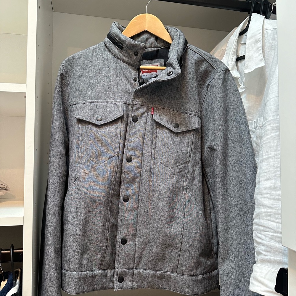 Levi’s Jacket Size M, soft shell stand collar commuter trucker jacket
